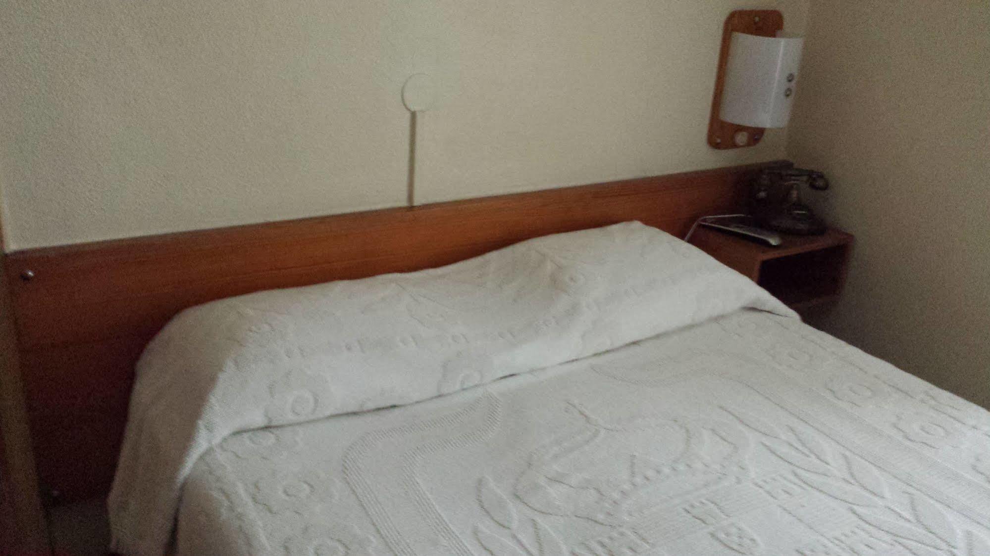 Pensao Residencial Flor Dos Cavaleiros 2* Lisboa